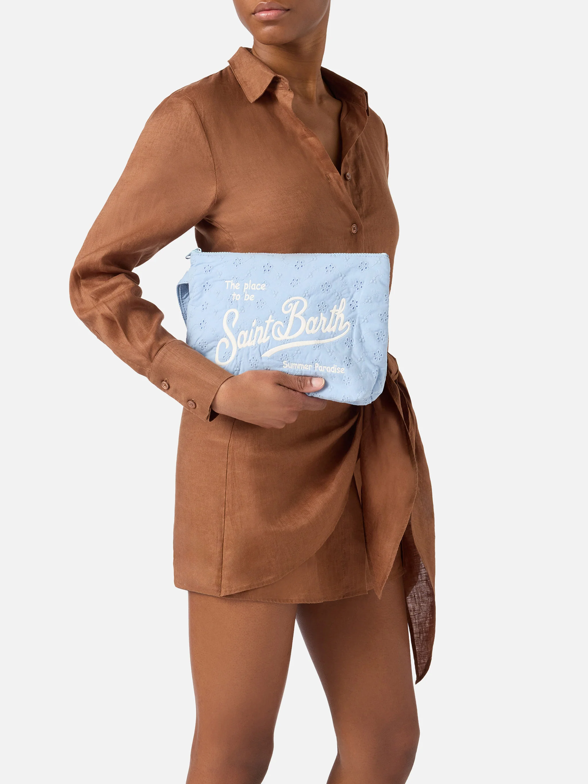Aline light blue broderie anglaise cotton pouch - Image 2
