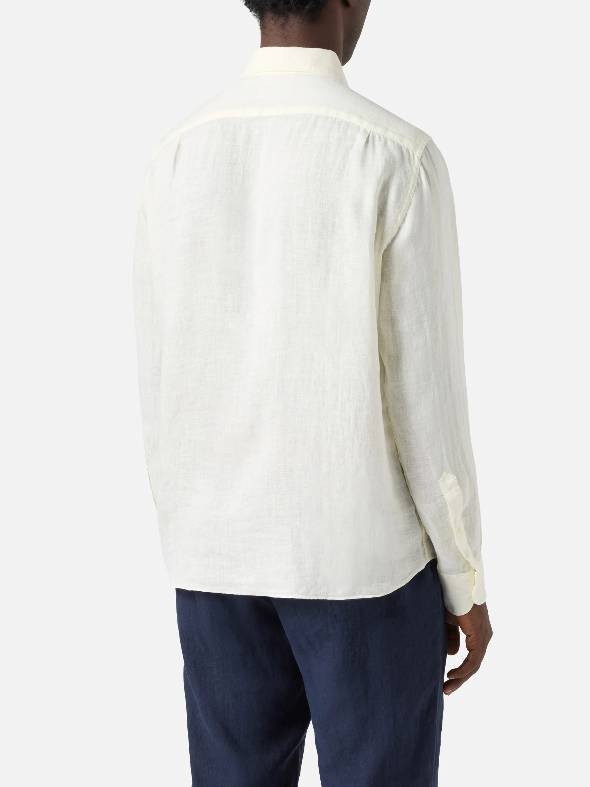 Cream Raphael shirt in linen with mineral garment dyeing - Image 4