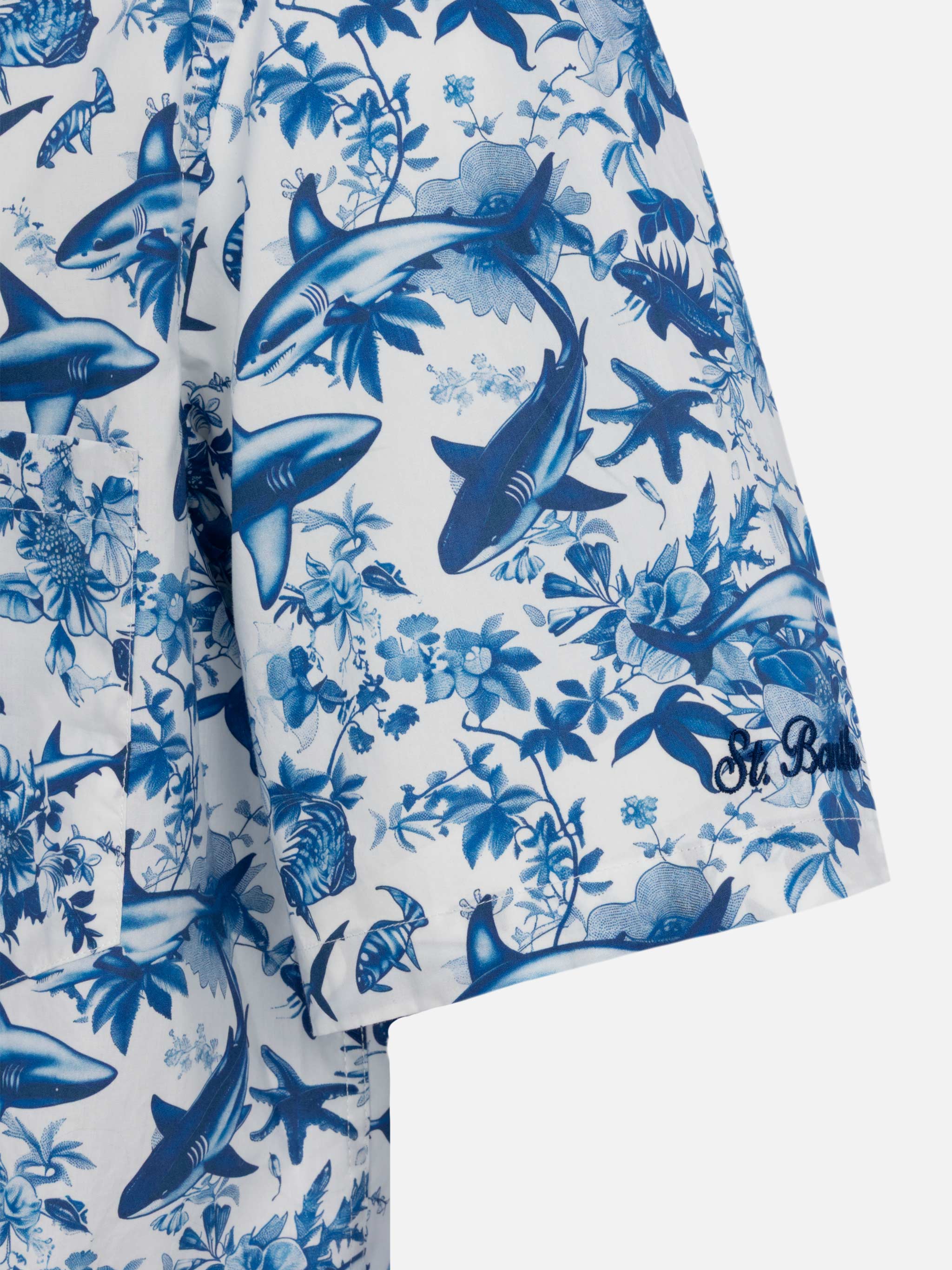 Short sleeves Kalea cotton shirt with shark print | AI CO-CREATED DESIGN BY RICKDICK - POWERED BY RED-EYE - Image 6